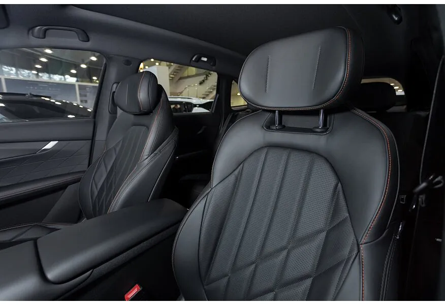 Changan CS75PLUS 2.0 AT 4WD (235 л.с.) Tech Черный в АВИЛОН. Слайд №7