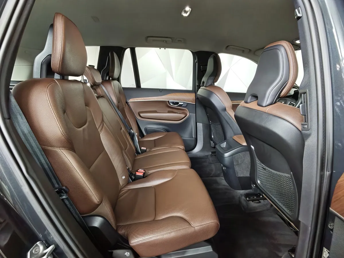 Volvo XC90 2.0 T5 Drive-E AT AWD (5 мест) (249 л.с.) Inscription Серый в АВИЛОН. Слайд №16