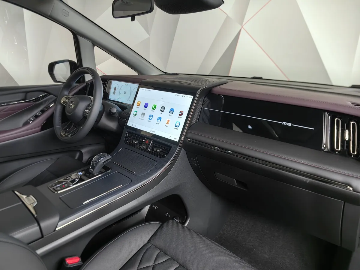 GAC M8 2.0T AT (231 л.с.) 4 места Master Edition Черный в АВИЛОН. Слайд №13