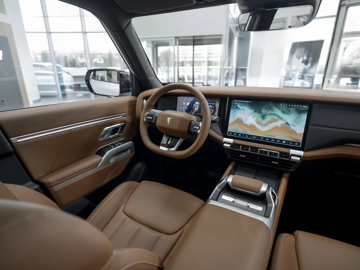 Deepal G318 1.5h AT 4WD (439 л.с.) Эверест Черный в АВИЛОН. Слайд №5