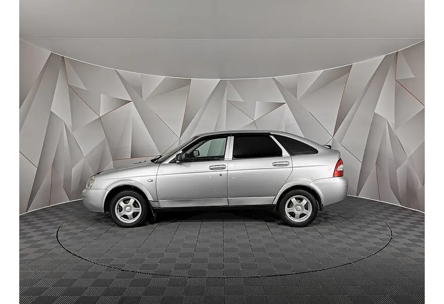 ВАЗ (Lada) Priora 1.6 MT 16 кл (Евро-4) (98 л.с.) Серебристый в АВИЛОН. Слайд №5