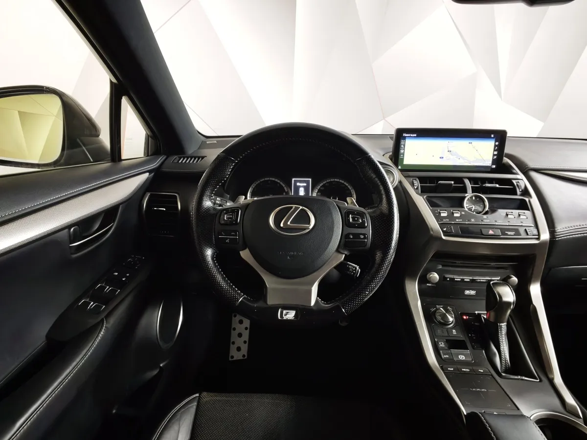 Lexus NX 300 AT AWD (238 л.с.) Серый в АВИЛОН. Слайд №17 Lexus NX 300 AT AWD (238 л.с.) Серый в АВИЛОН. Слайд №17