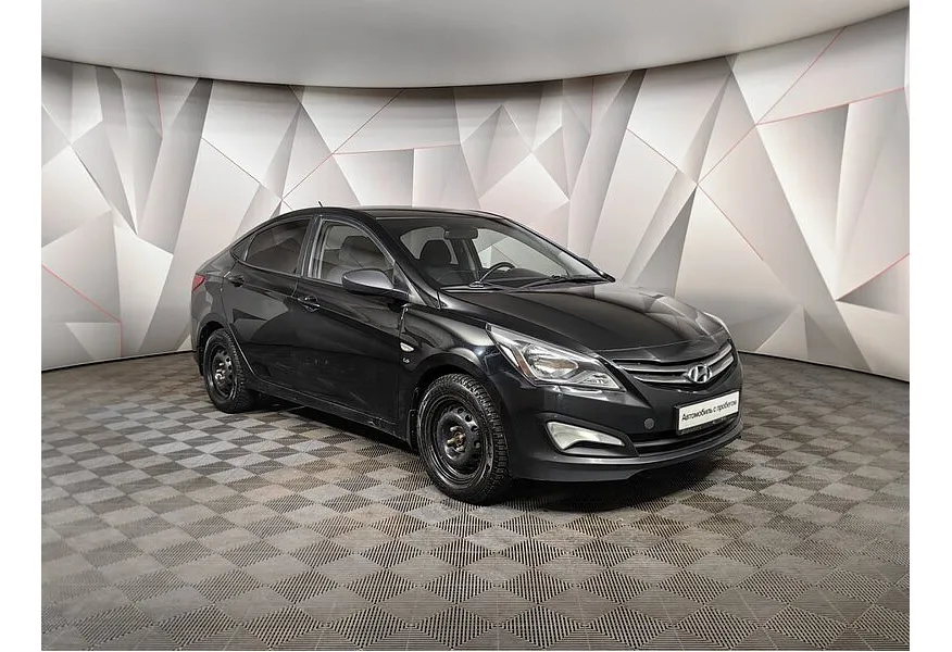 Hyundai Solaris 1.6 AT (123 л.с.) Comfort + Advanced + Winter Черный в АВИЛОН. Слайд №3