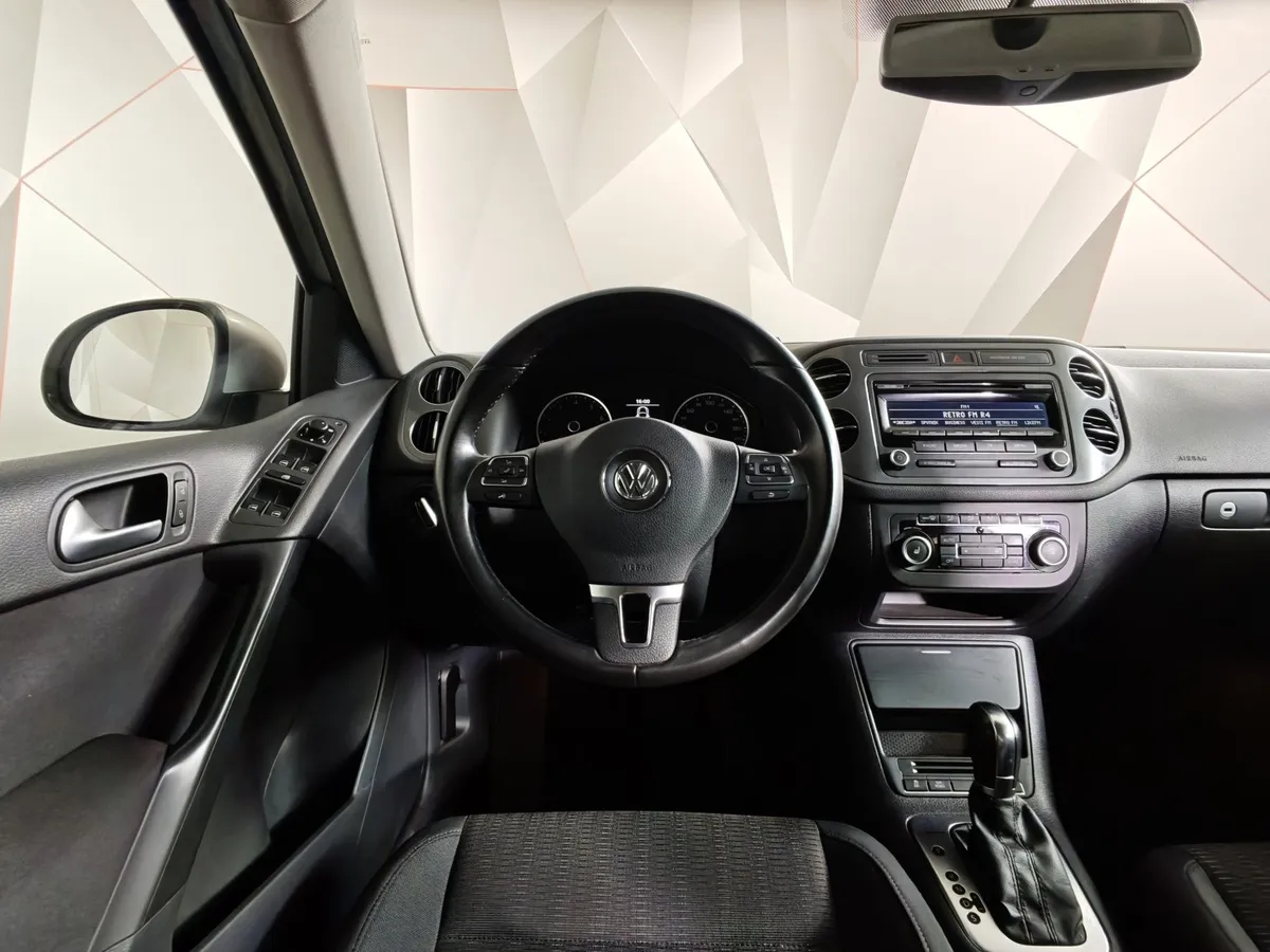 Volkswagen Tiguan 2.0 TSI 4Motion AT (170 л.с.) Sport & Style Серебристый в АВИЛОН. Слайд №19