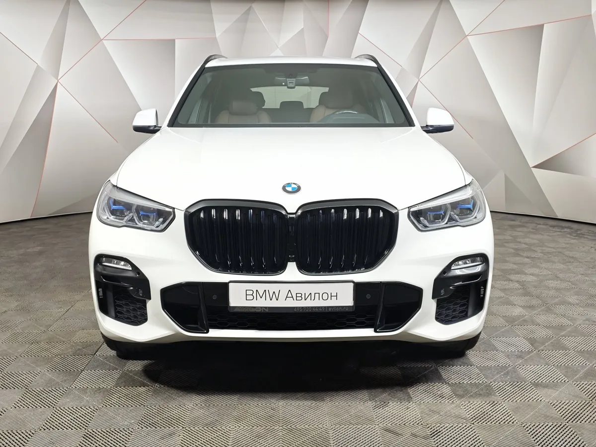 BMW X5 xDrive40i Steptronic (340 л.с.) Белый в АВИЛОН. Слайд №3
