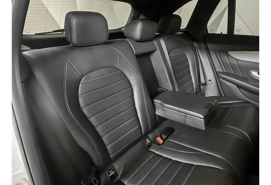 Mercedes-Benz GLC 300 9G-TRONIC 4MATIC (245 л.с.) Особая серия Серебристый в АВИЛОН. Слайд №17