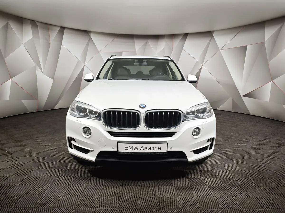 BMW X5 xDrive25d Steptronic (218 л.с.) Business (Локальная сборка) Белый в АВИЛОН. Слайд №3