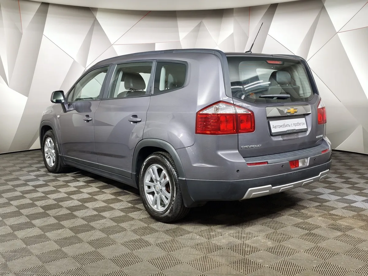 Chevrolet Orlando 1.8 MT (141 л.с.) Серый в АВИЛОН. Слайд №4