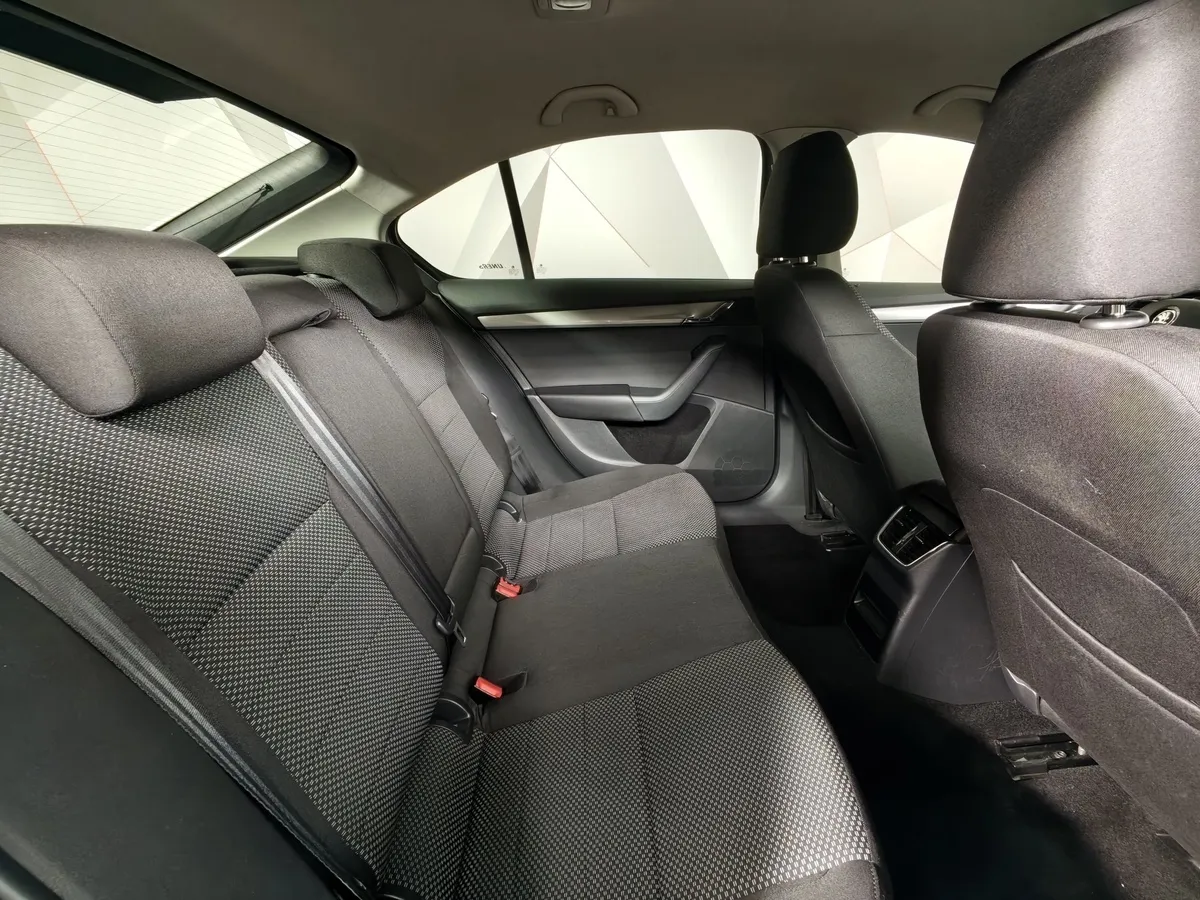 Skoda Octavia 1.8 TSI DSG (180 л.с.) Style Серый в АВИЛОН. Слайд №16