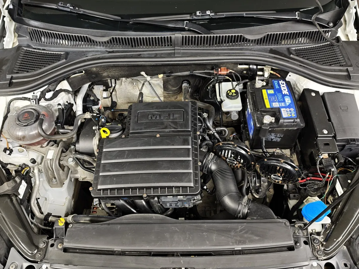 Volkswagen Jetta 1.6 MPI AT (110 л.с.) Respect Белый в АВИЛОН. Слайд №10