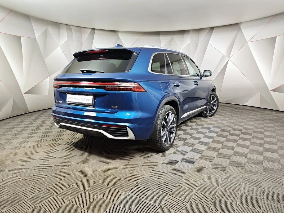 Geely Monjaro 2.0T 8AT 4WD (238 л.с.) Luxury Синий в АВИЛОН. Слайд №2