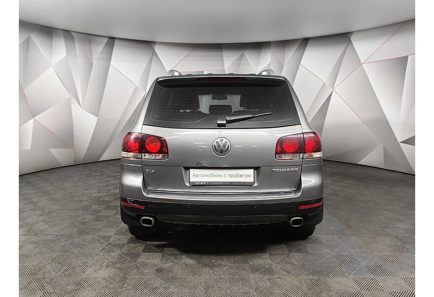 Volkswagen Touareg 2.5 TDI Tiptronic (174 л.с.) R Line Серый в АВИЛОН. Слайд №8