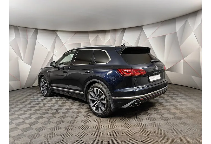 Volkswagen Touareg 3.0 V6 TDI Tiptronic 4Motion (249 л.с.) Exclusive Черный в АВИЛОН. Слайд №4