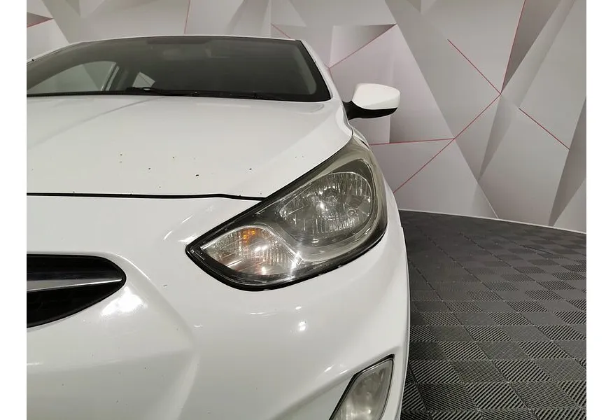 Hyundai Solaris 1.4 MT (107 л.с.) Active Белый в АВИЛОН. Слайд №10