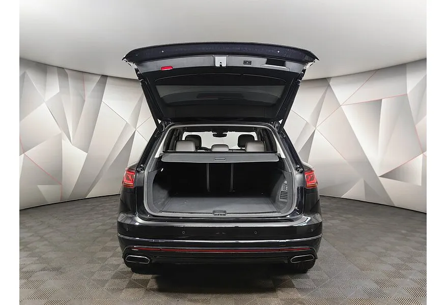 АВИЛОН - Volkswagen Touareg 3.0 V6 TDI Tiptronic 4Motion (249 л.с.) R-Line Черный - slide 18
