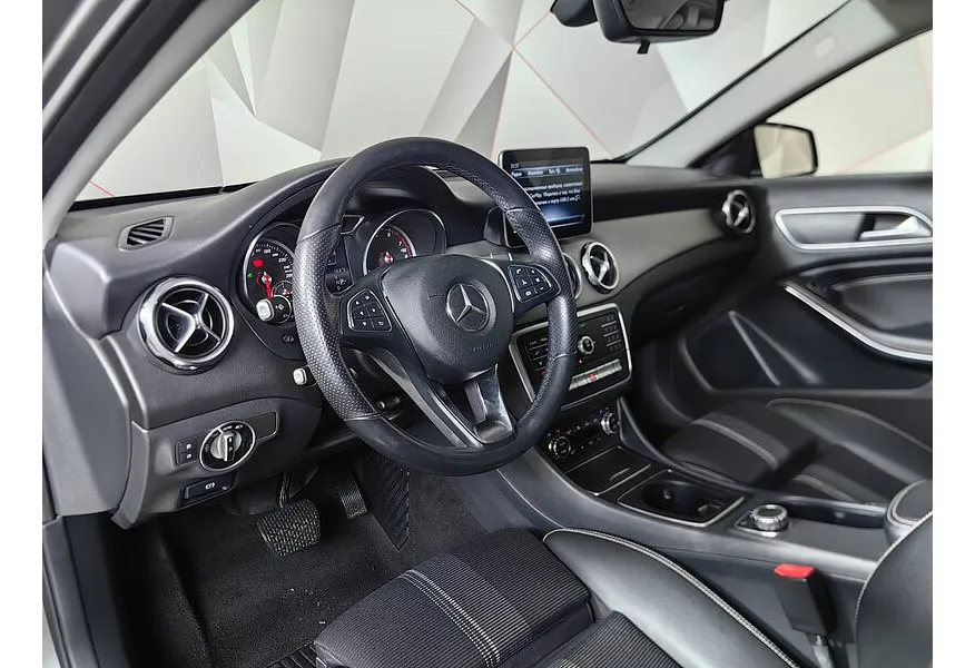 Mercedes-Benz GLA 200 7G-DCT (150 л.с.) Особая серия Серый в АВИЛОН. Слайд №19