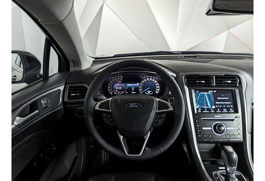 Ford Mondeo 2.0 EcoBoost AT (199 л.с.) Titanium Черный в АВИЛОН. Слайд №20