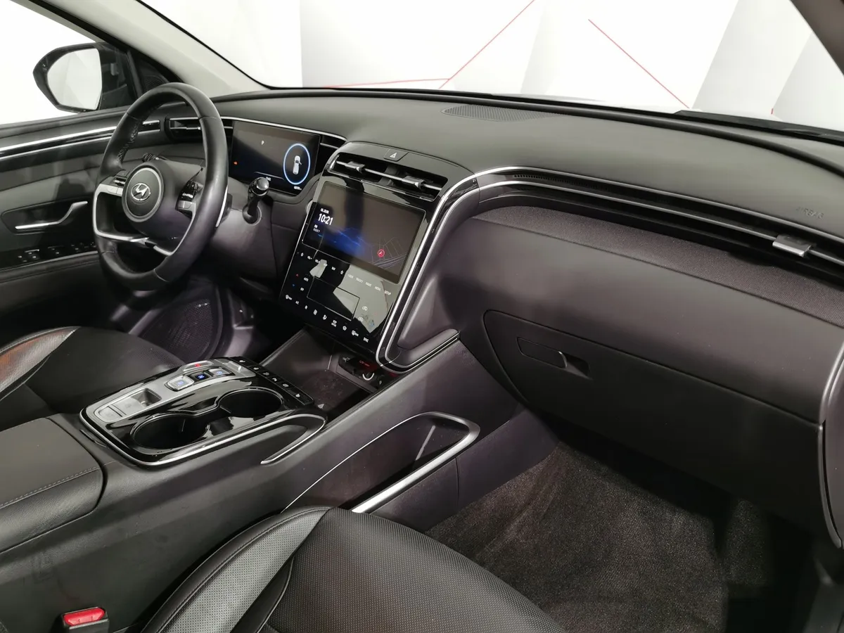 Hyundai Tucson G2.5 GDi Smartstream 8AT 4WD (190 л.с.) Prestige + Smart Sense Серый в АВИЛОН. Слайд №12