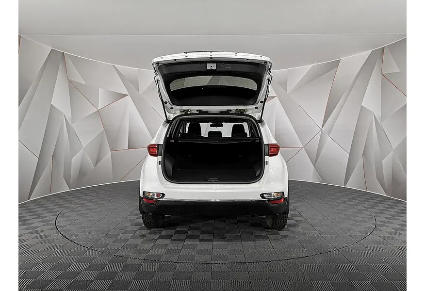 Kia Sportage 2.0 AT 2WD (150 л.с.) Classic Белый в АВИЛОН. Слайд №12