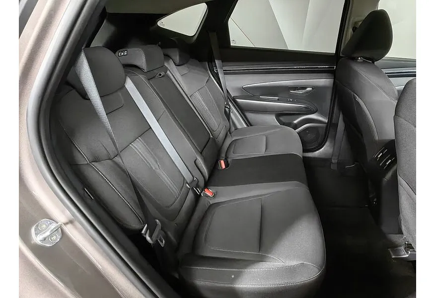 Hyundai Tucson D2.0 Smartstream 8AT 4WD (186 л.с.) Lifestyle + Smart Sense Серый в АВИЛОН. Слайд №16