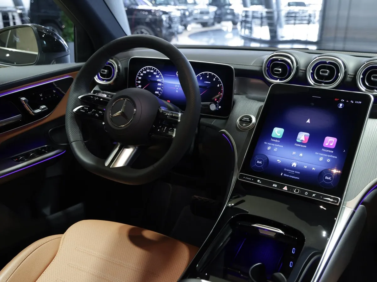 Mercedes-Benz GLC 260 L 9G-TRONIC 4MATIC (197 л.с.) Черный в АВИЛОН. Слайд №8