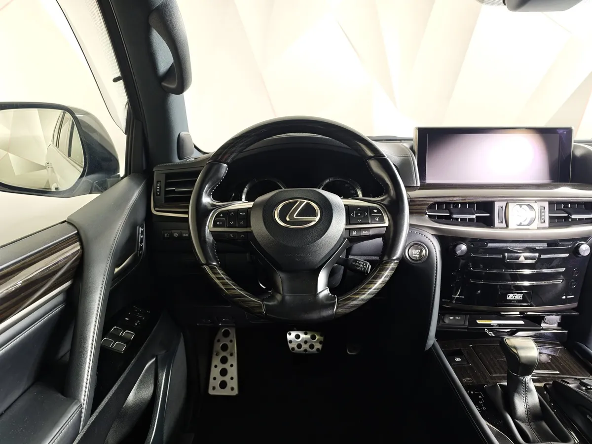 Lexus LX 570 AT (367 л.с.) Heritage Белый в АВИЛОН. Слайд №20