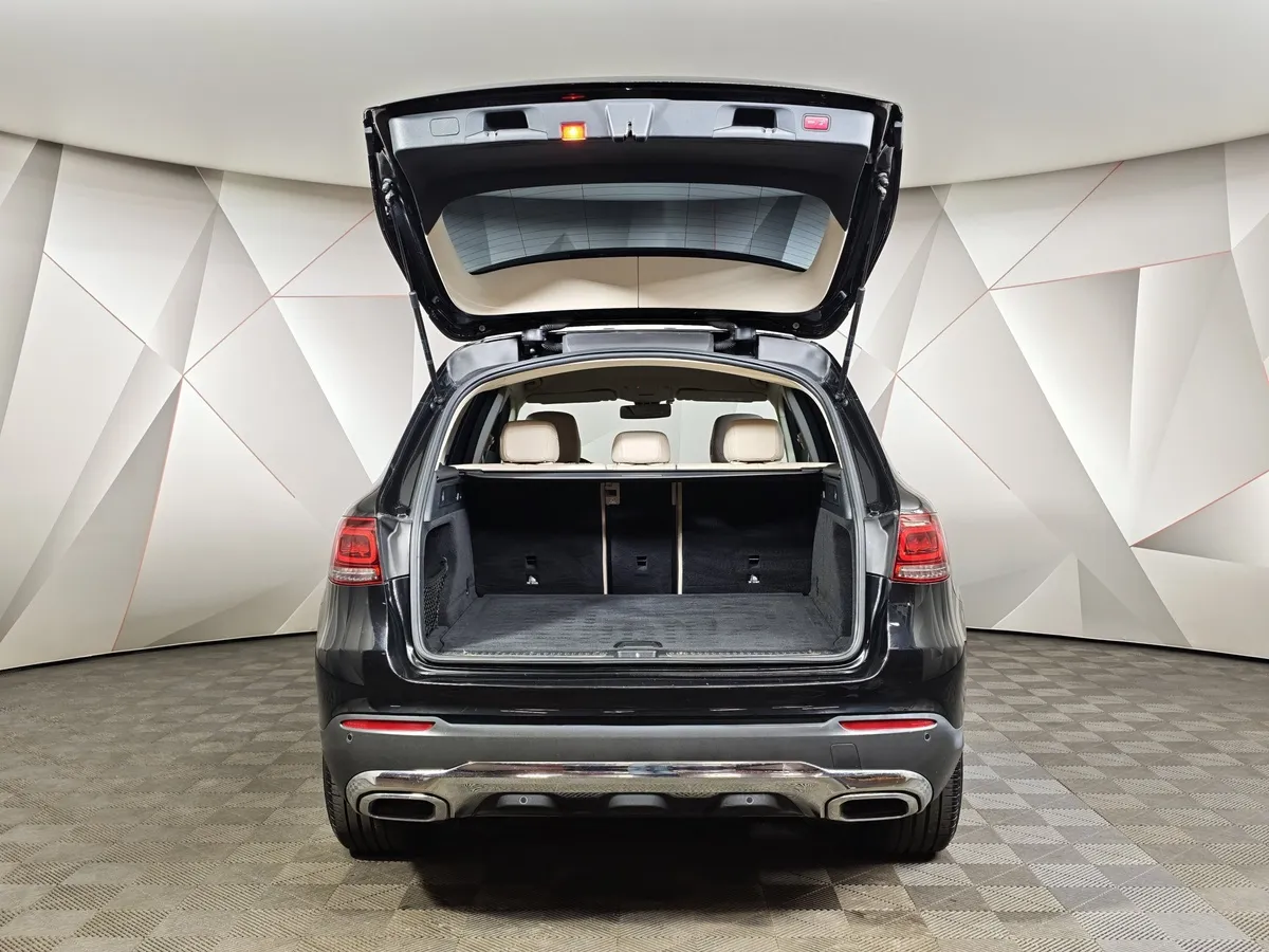 Mercedes-Benz GLC 200 9G-TRONIC 4MATIC (197 л.с.) Premium (Локальная сборка) Черный в АВИЛОН. Слайд №12