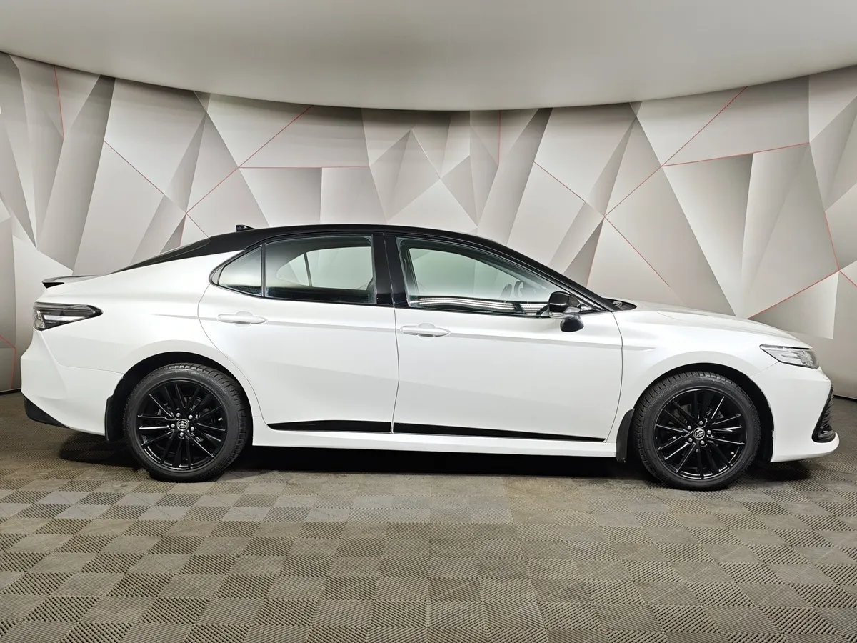 Toyota Camry 3.5 AT (249 л.с.) Белый в АВИЛОН. Слайд №6