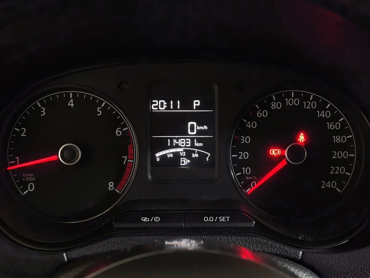 Volkswagen Polo 1.6 MPI AT (110 л.с.) Comfortline Коричневый в АВИЛОН. Слайд №18
