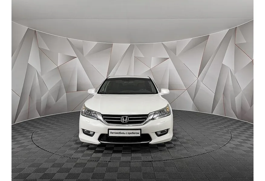 Honda Accord 2.4 AT (180 л.с.) Белый в АВИЛОН. Слайд №7
