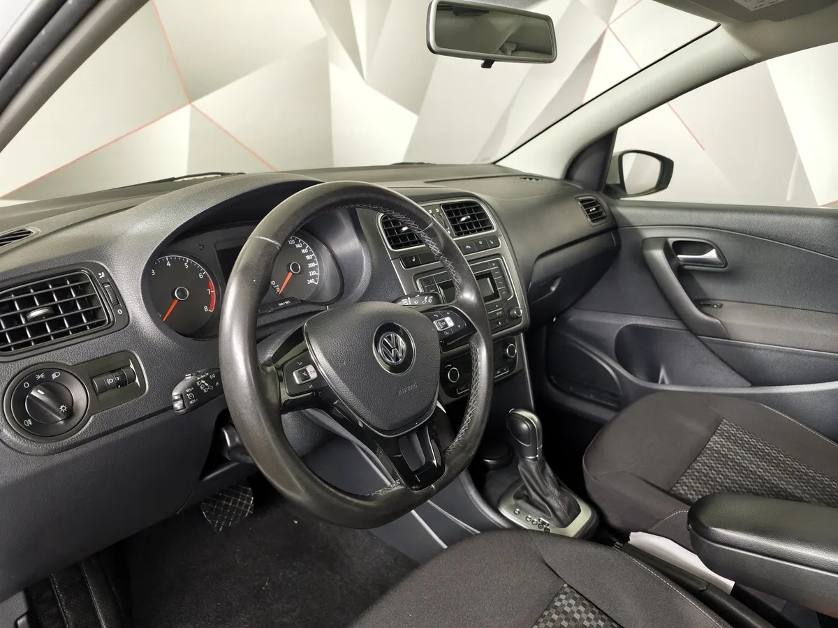Volkswagen Polo 1.6 Tiptronic (105 л.с.) Comfortline Белый в АВИЛОН. Слайд №19
