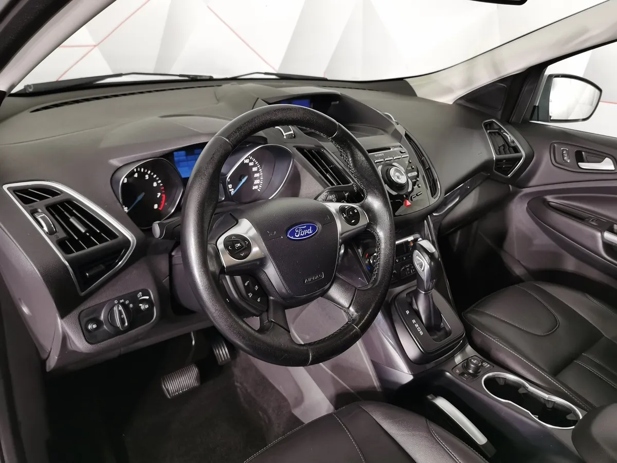 Ford Kuga 1.6 EcoBoost AT AWD (150 л.с.) Titanium Белый в АВИЛОН. Слайд №18