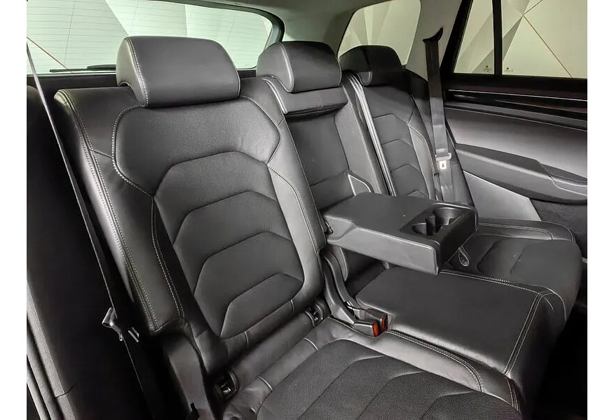 Skoda Kodiaq 2.0 TSI DSG 4X4 (180 л.с.) Черный в АВИЛОН. Слайд №17