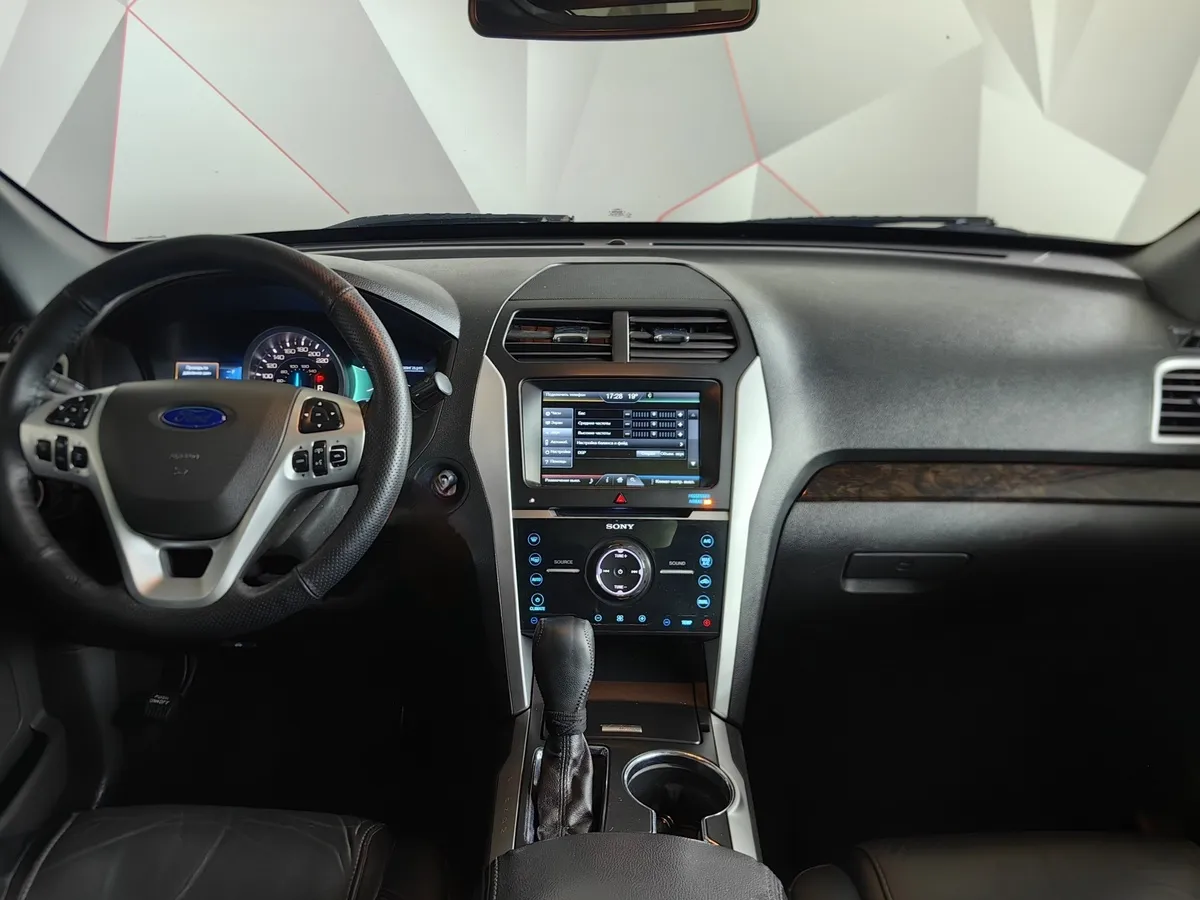 Ford Explorer 3.5 SelectShift 4WD (249 л.с.) Limited Plus Коричневый в АВИЛОН. Слайд №14