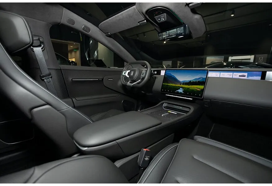 Avatr 12 AT 4WD (578 л.с.) Dual Motor Business Серый в АВИЛОН. Слайд №12