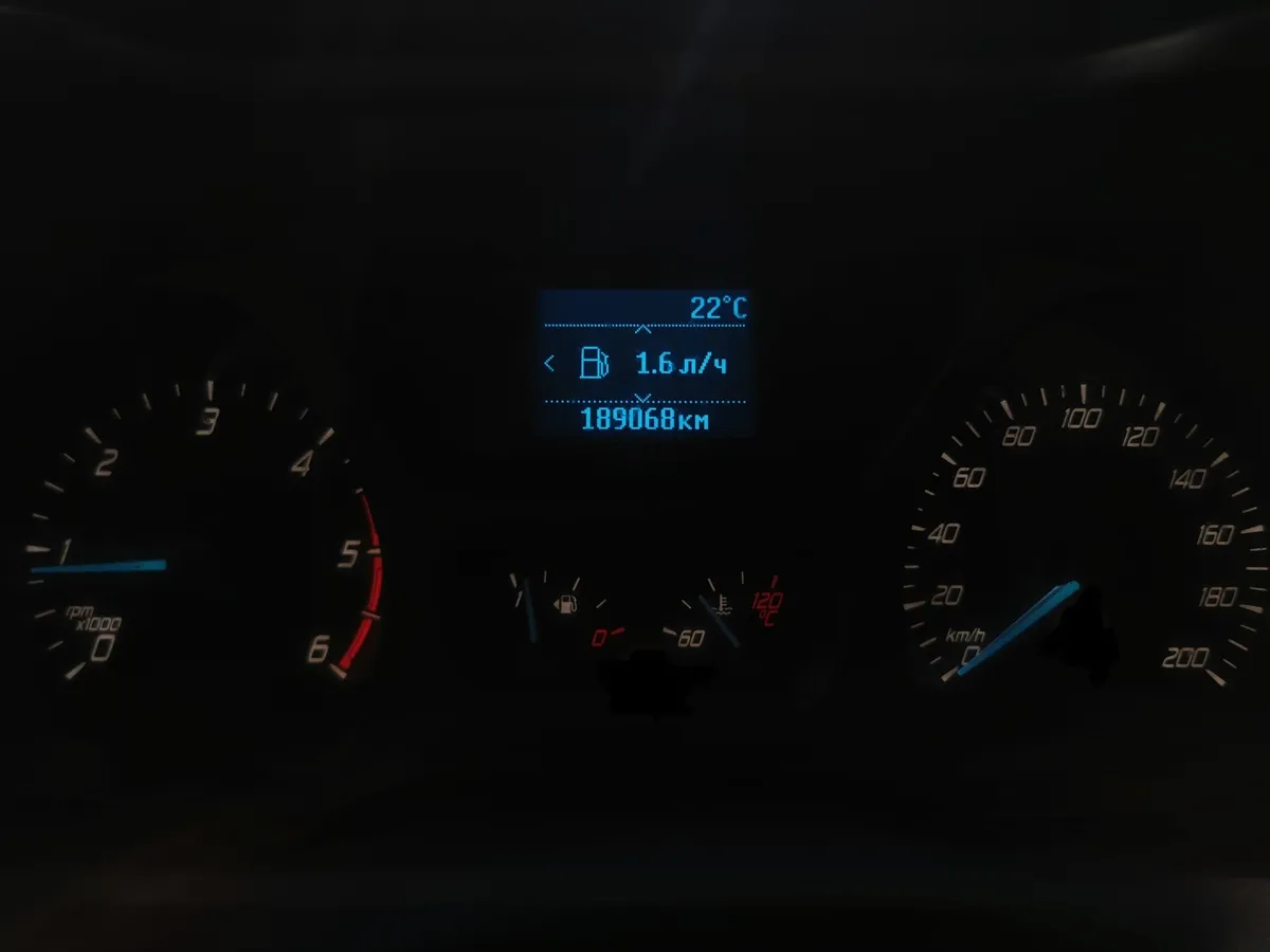 Ford Tourneo Custom 2.2 Duratorq TDCi MT 300 LWB (125 л.с.) Limited Серый в АВИЛОН. Слайд №17