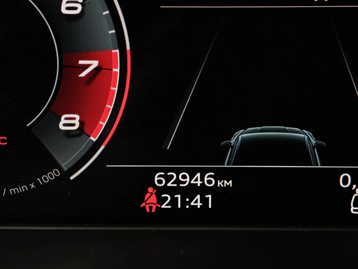 Audi A5 2.0 TFSI S tronic quattro (249 л.с.) Design Красный в АВИЛОН. Слайд №17