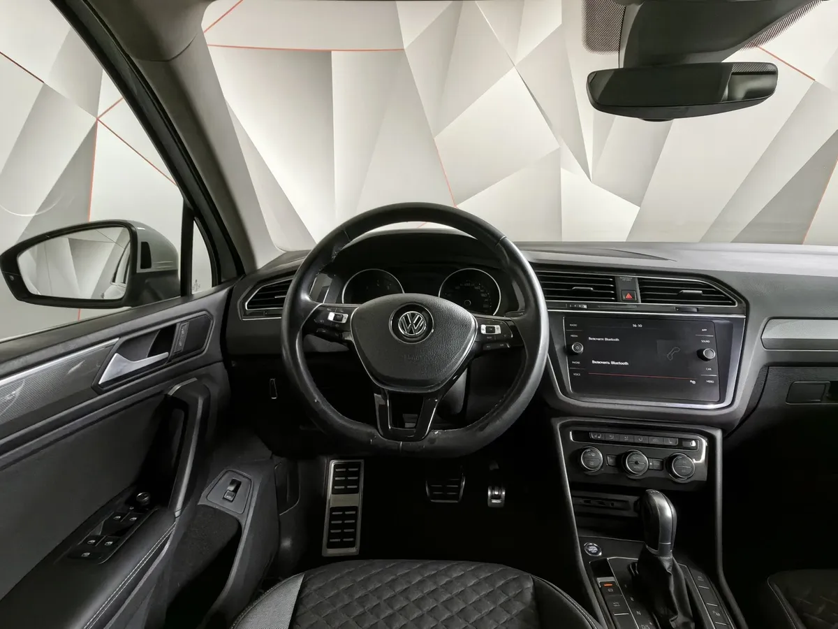 Volkswagen Tiguan 1.4 TSI BlueMotion DSG (150 л.с.) Comfortline Белый в АВИЛОН. Слайд №20