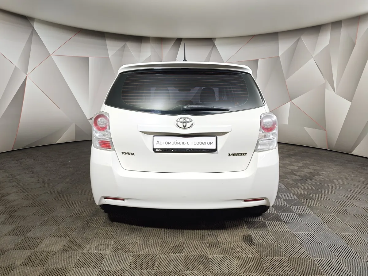 Toyota Verso 1.8 CVT (150 л.с.) Белый в АВИЛОН. Слайд №8