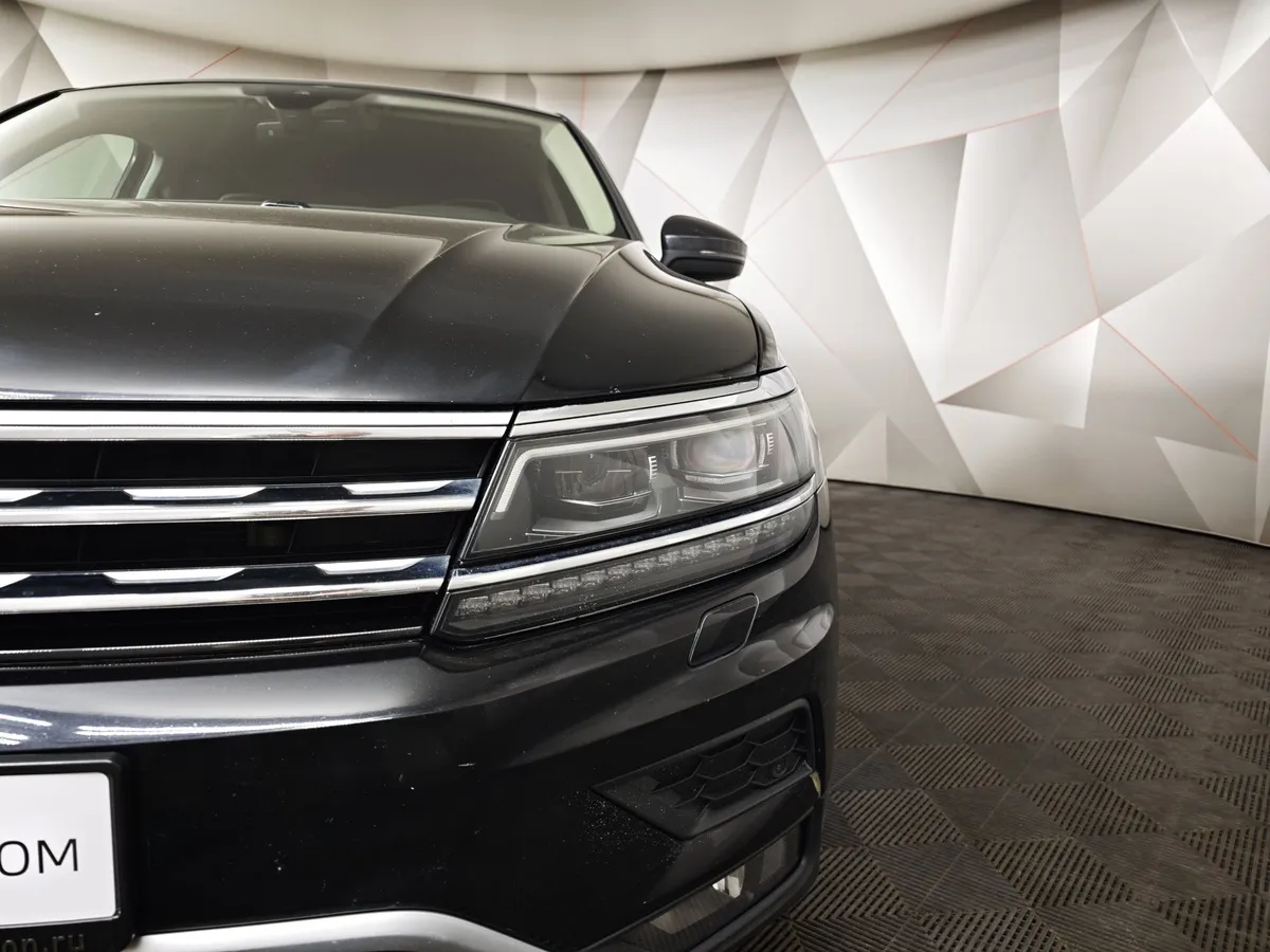 Volkswagen Tiguan 2.0 TDI 4Motion DSG (150 л.с.) OFFROAD Черный в АВИЛОН. Слайд №10