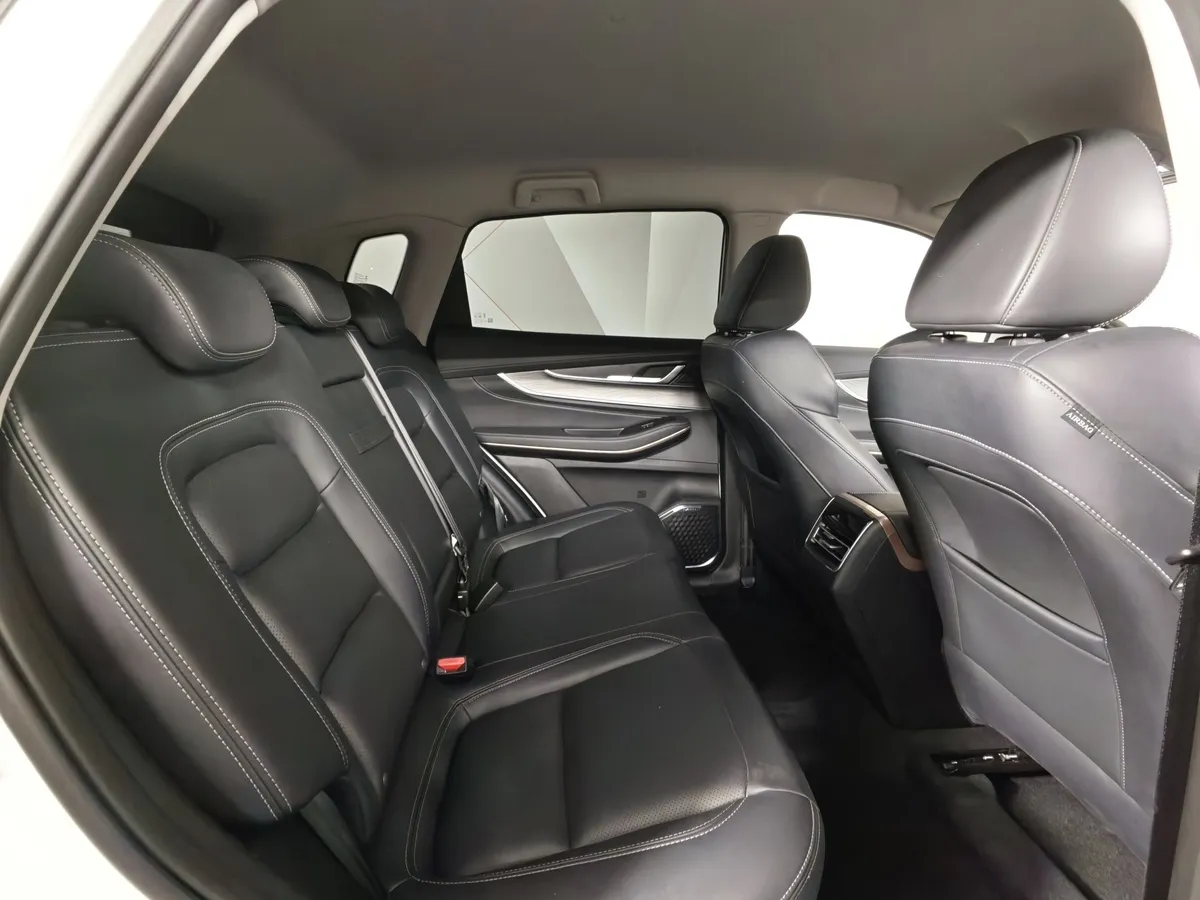 EXEED LX 1.6T DCT 4WD (150 л.с) Premium Plus Белый в АВИЛОН. Слайд №15