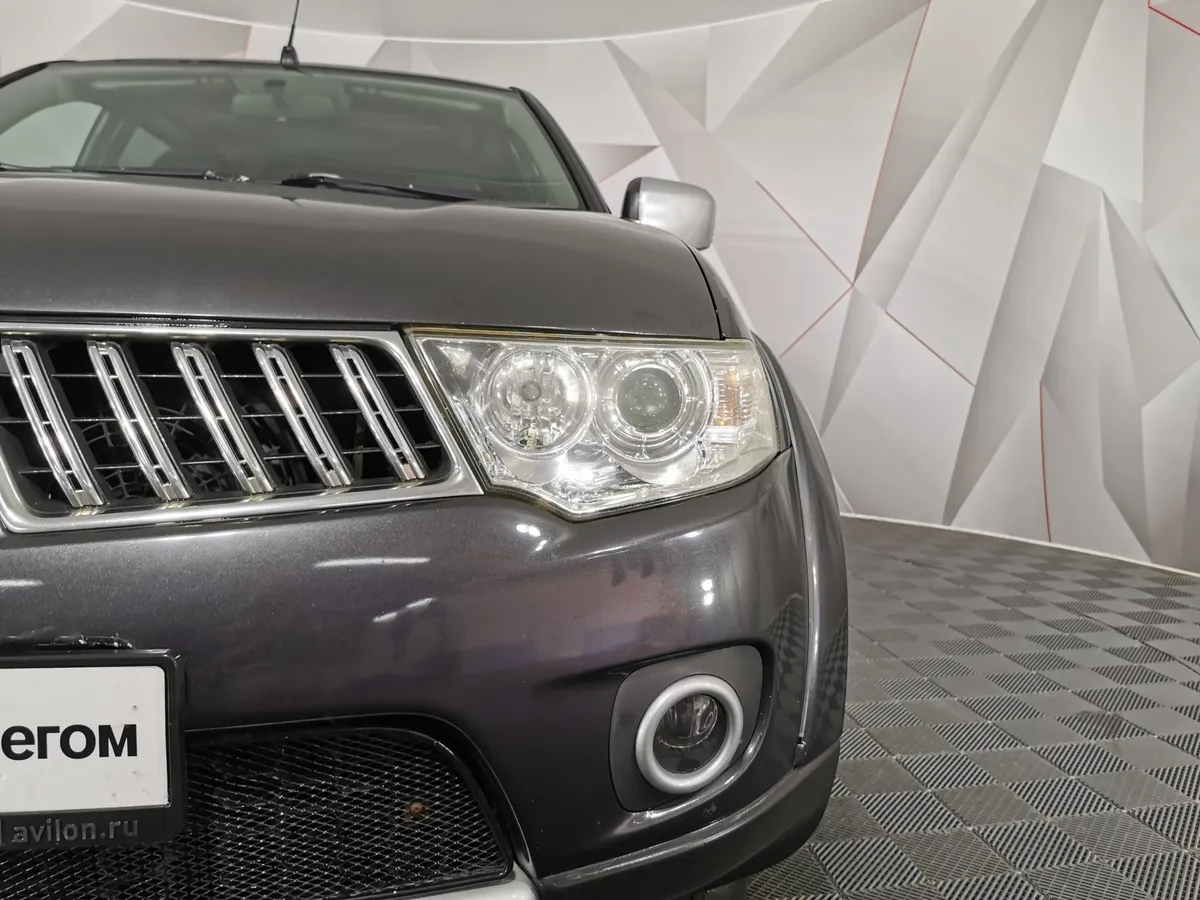 Mitsubishi Pajero Sport 3.2 DI-D MT AWD (160 л.с.) Серый в АВИЛОН. Слайд №10