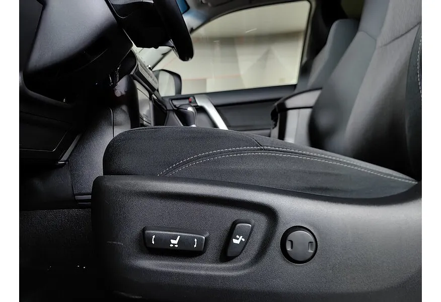 Toyota Land Cruiser Prado 2.7 AT AWD (161 л.с.) Стандарт Серый в АВИЛОН. Слайд №21