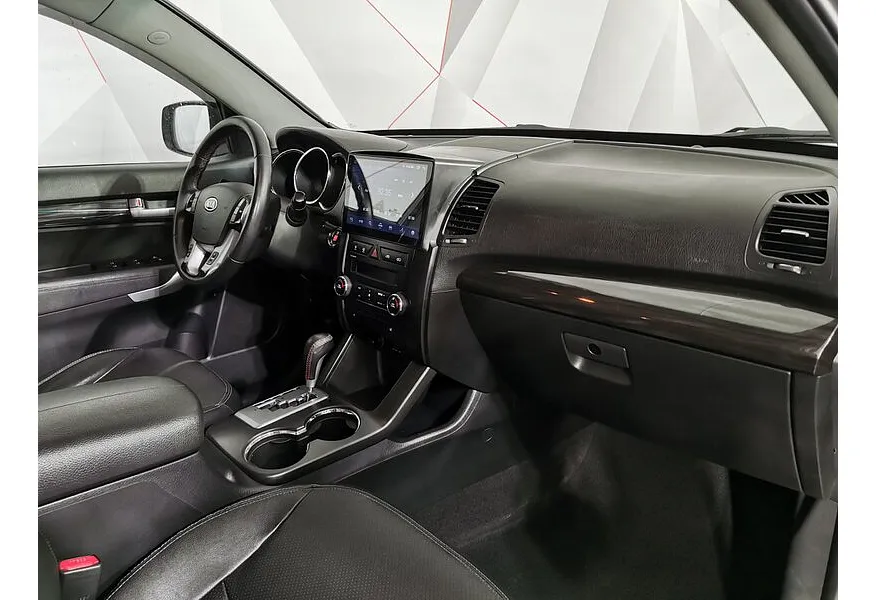 Kia Sorento 2.2 CRDi AT AWD (200 л.с.) Серебристый в АВИЛОН. Слайд №13