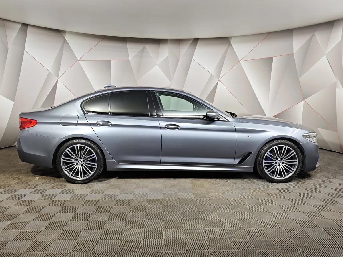 BMW 5 серия 530i xDrive Steptronic (249 л.с.) M Sport Plus Серый в АВИЛОН. Слайд №6