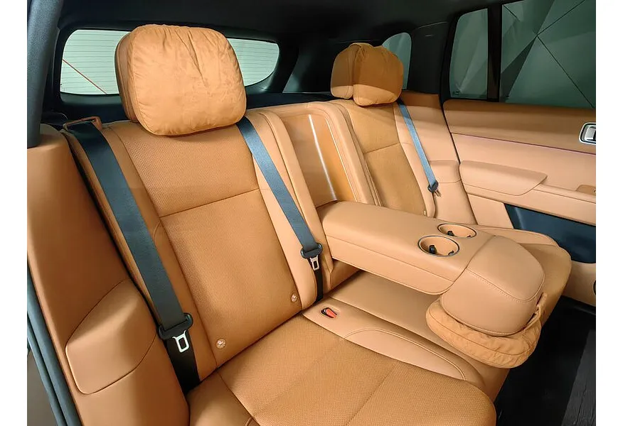 Li Auto L7 1.5 AT 4WD (449 л.с.) Ultra Серый в АВИЛОН. Слайд №16