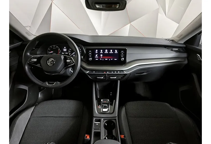 Skoda Octavia 1.4 AT FWD (150 л.с.) Белый в АВИЛОН. Слайд №14