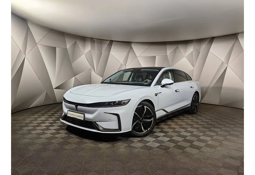 АВИЛОН - Voyah Passion EV AT AWD (510 л.с.) Синий - slide 9458369