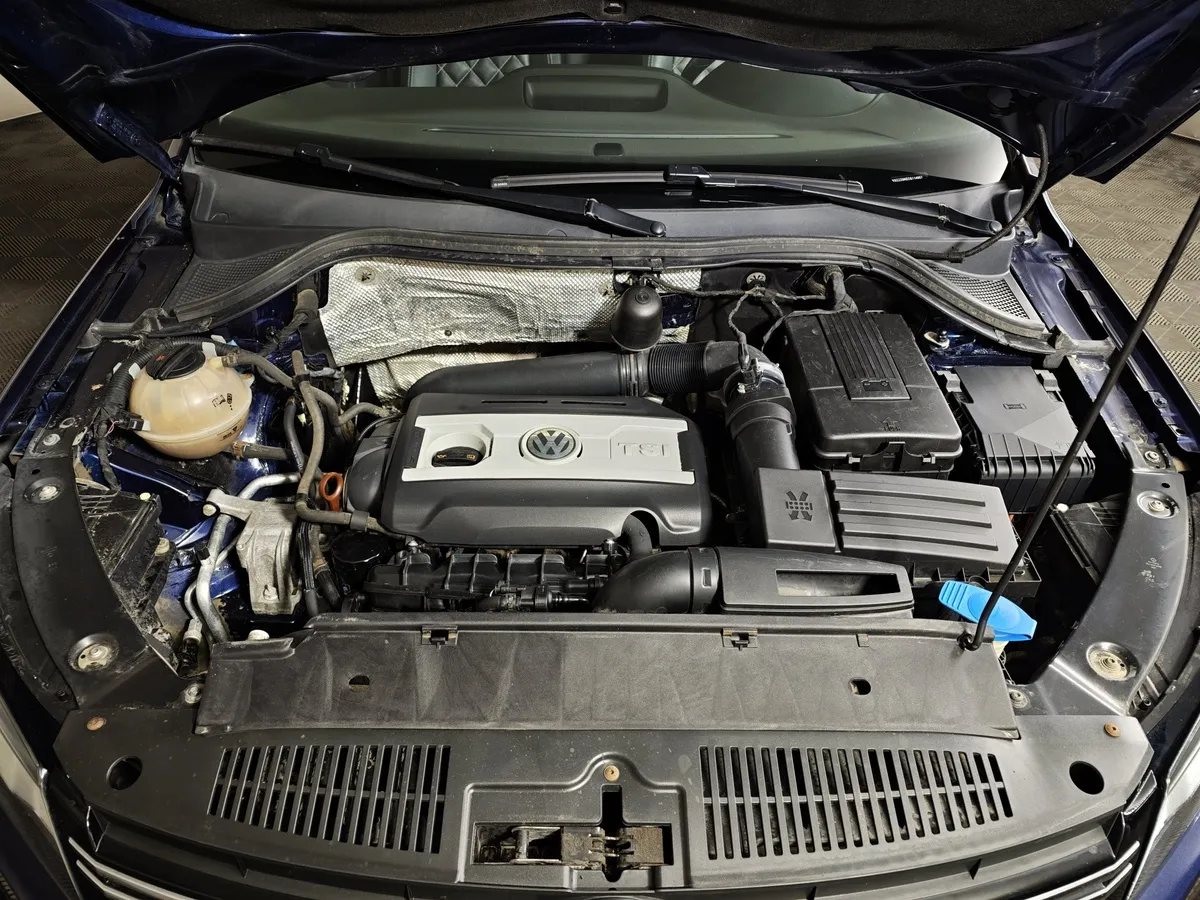 Volkswagen Tiguan 2.0 TSI 4Motion AT (170 л.с.) Track & Field Синий в АВИЛОН. Слайд №11