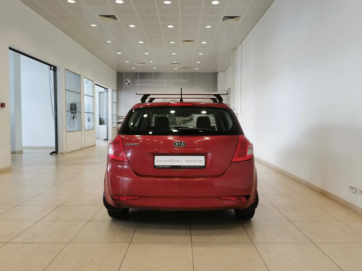 Kia Ceed 1.6 MT (129 л.с.) Comfort Красный в АВИЛОН. Слайд №7